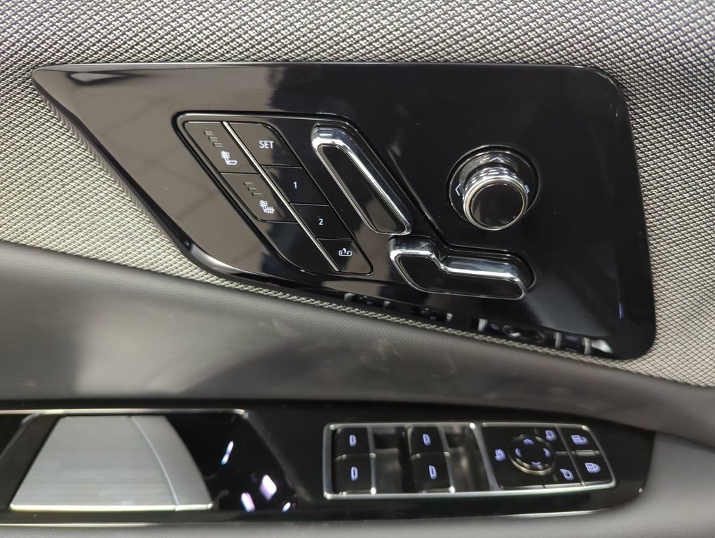 2025 Cadillac OPTIQ Luxury in Dartmouth, Nova Scotia - 13 - w1024h768px