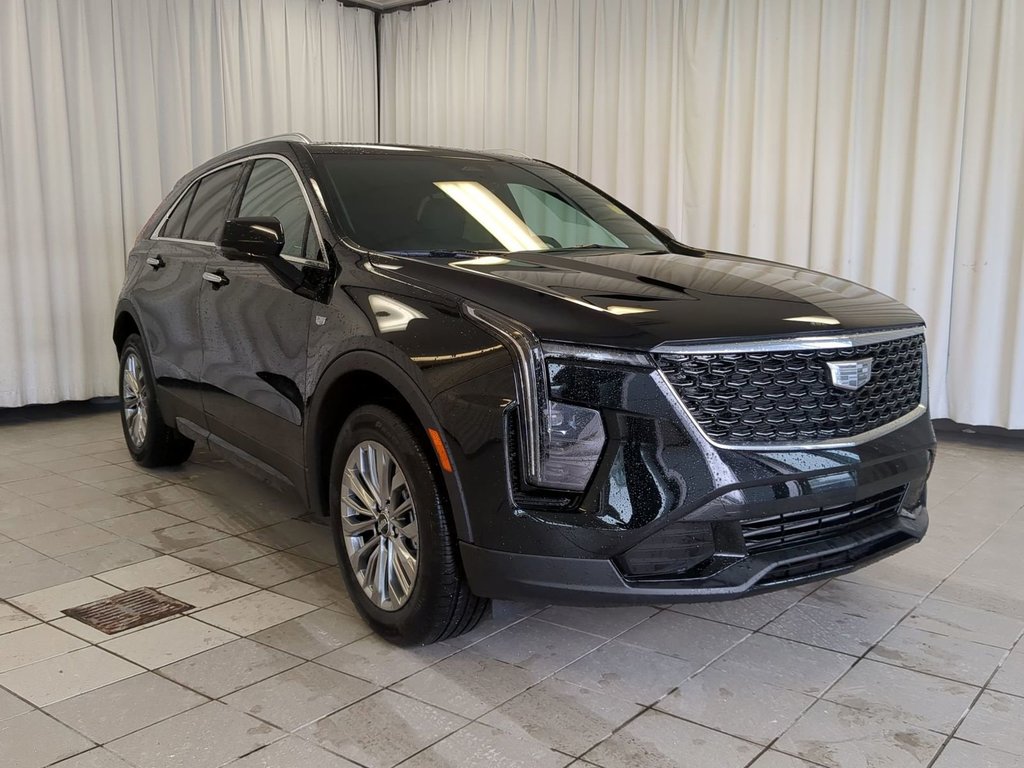 2025 Cadillac XT4 Premium Luxury in Dartmouth, Nova Scotia - 2 - w1024h768px