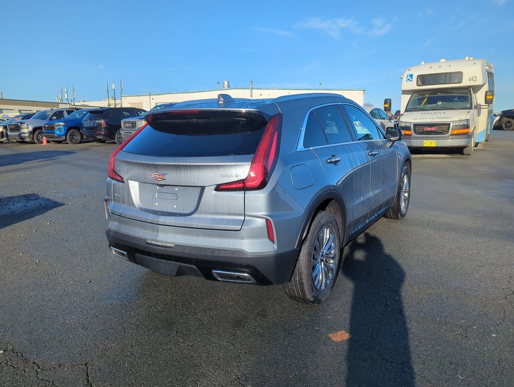 2025 Cadillac XT4 Premium Luxury in Dartmouth, Nova Scotia - 8 - w1024h768px