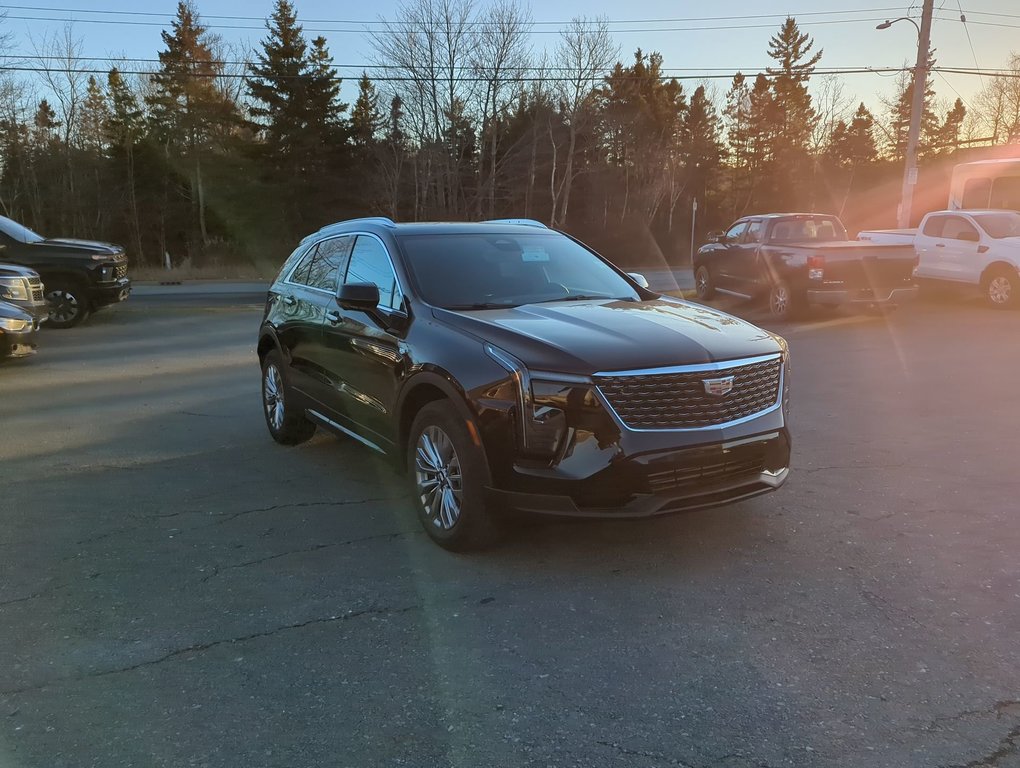 2025 Cadillac XT4 Premium Luxury in Dartmouth, Nova Scotia - 2 - w1024h768px