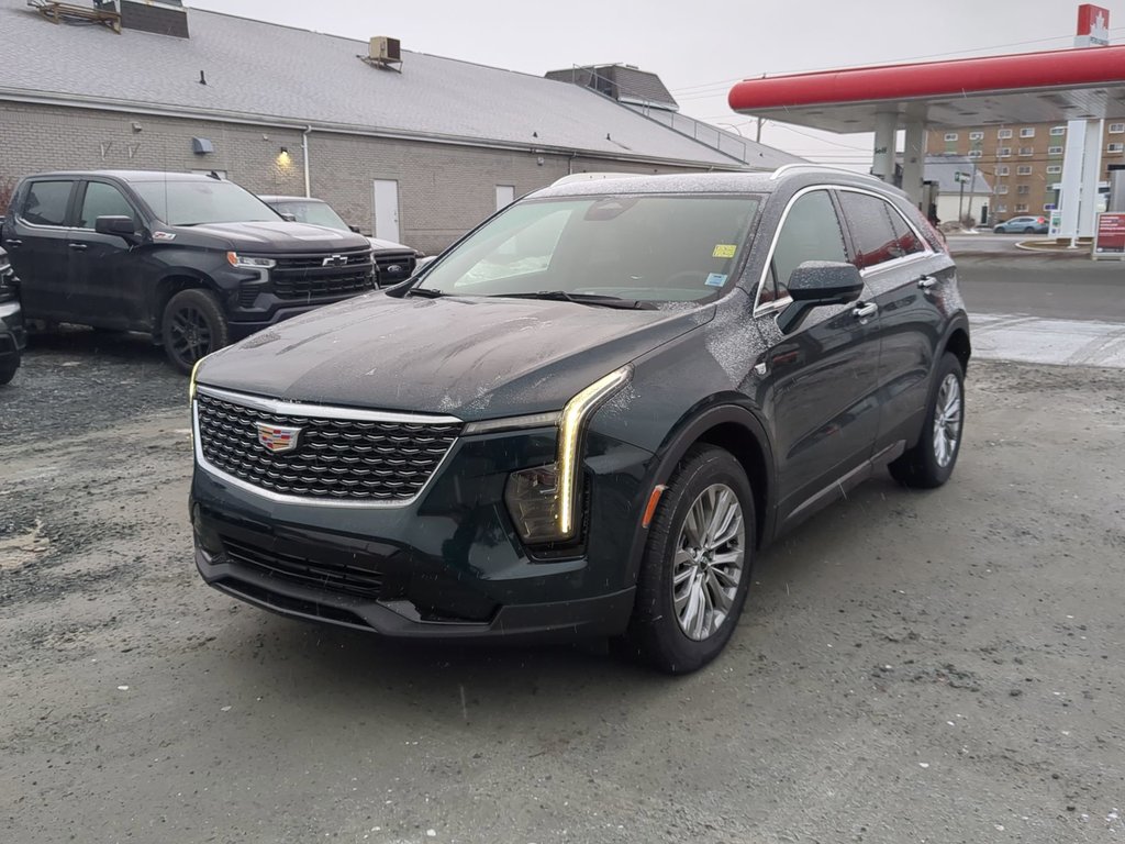 2025 Cadillac XT4 Premium Luxury in Dartmouth, Nova Scotia - 4 - w1024h768px