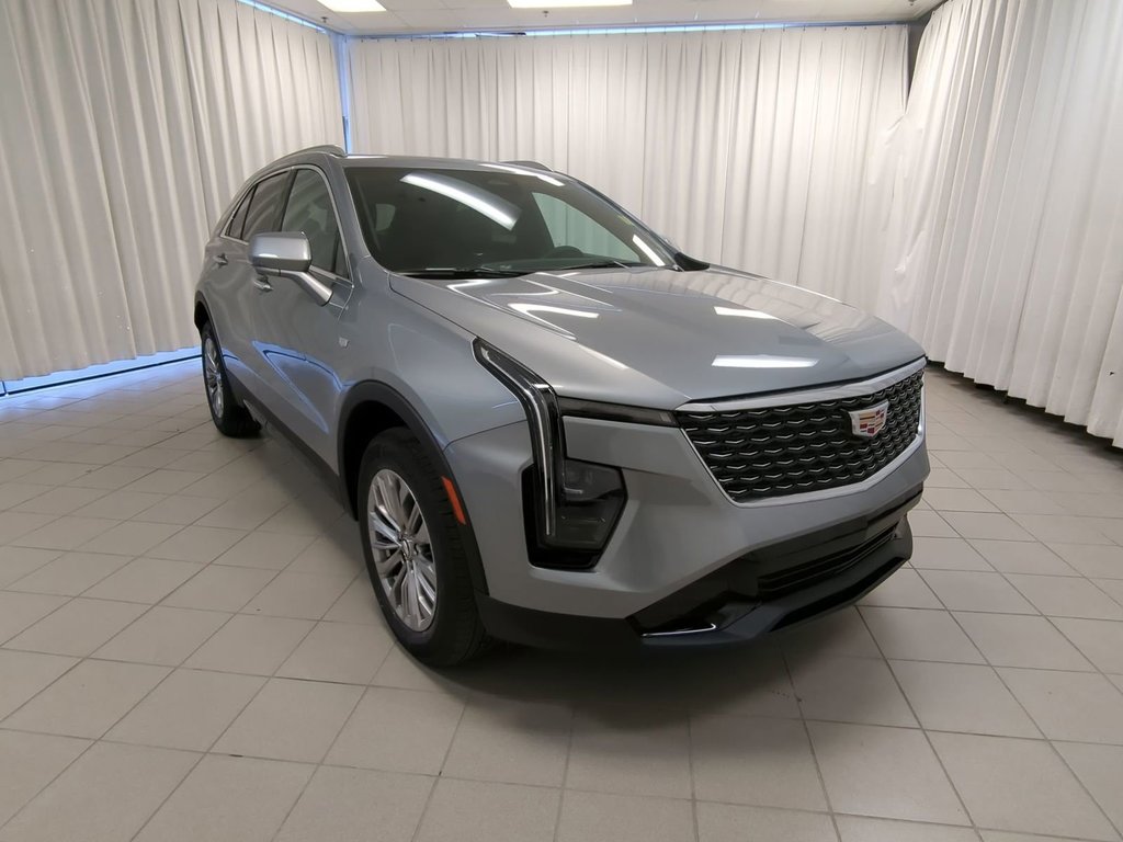 2025 Cadillac XT4 Premium Luxury in Dartmouth, Nova Scotia - 2 - w1024h768px