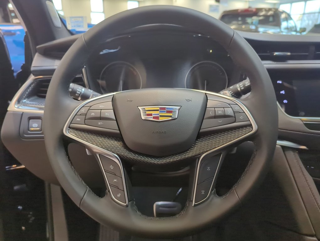 2025 Cadillac XT5 Sport in Dartmouth, Nova Scotia - 14 - w1024h768px