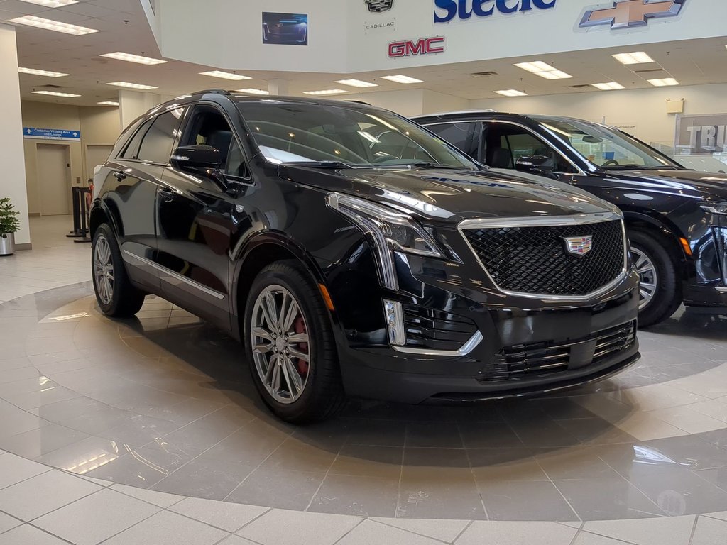 2025 Cadillac XT5 Sport in Dartmouth, Nova Scotia - 2 - w1024h768px