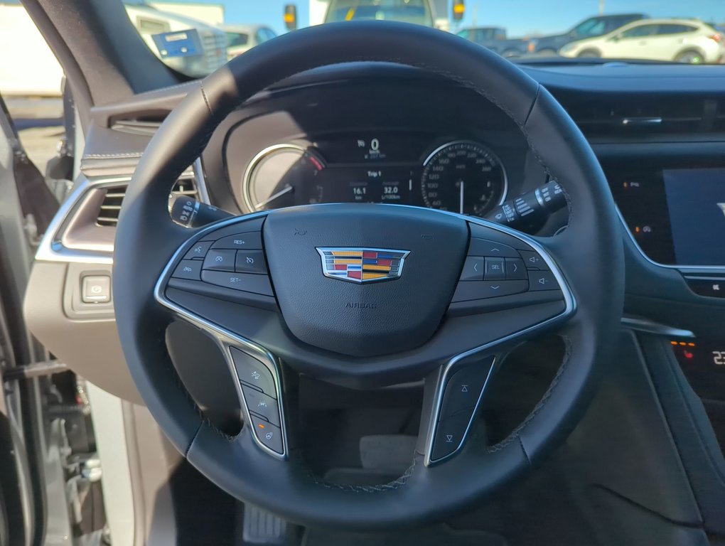 2025 Cadillac XT5 Luxury in Dartmouth, Nova Scotia - 14 - w1024h768px