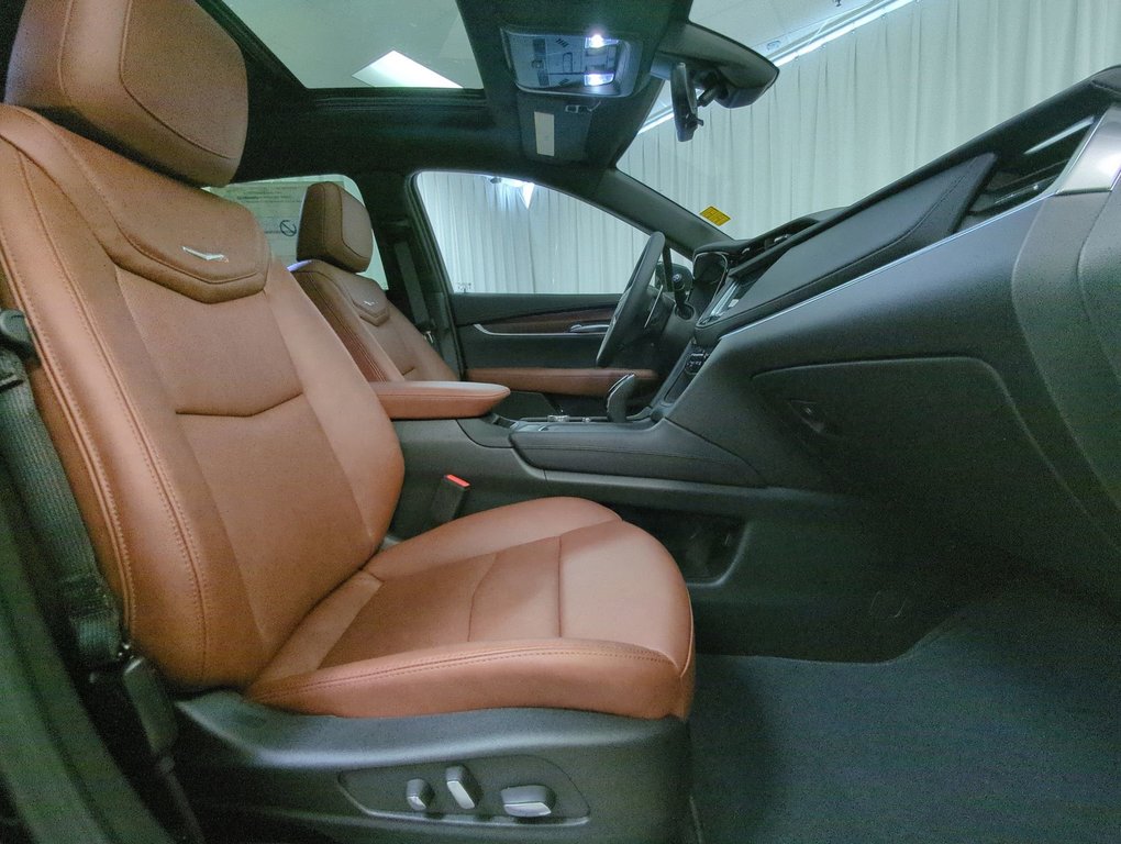 2025 Cadillac XT5 AWD Sport in Dartmouth, Nova Scotia - 25 - w1024h768px