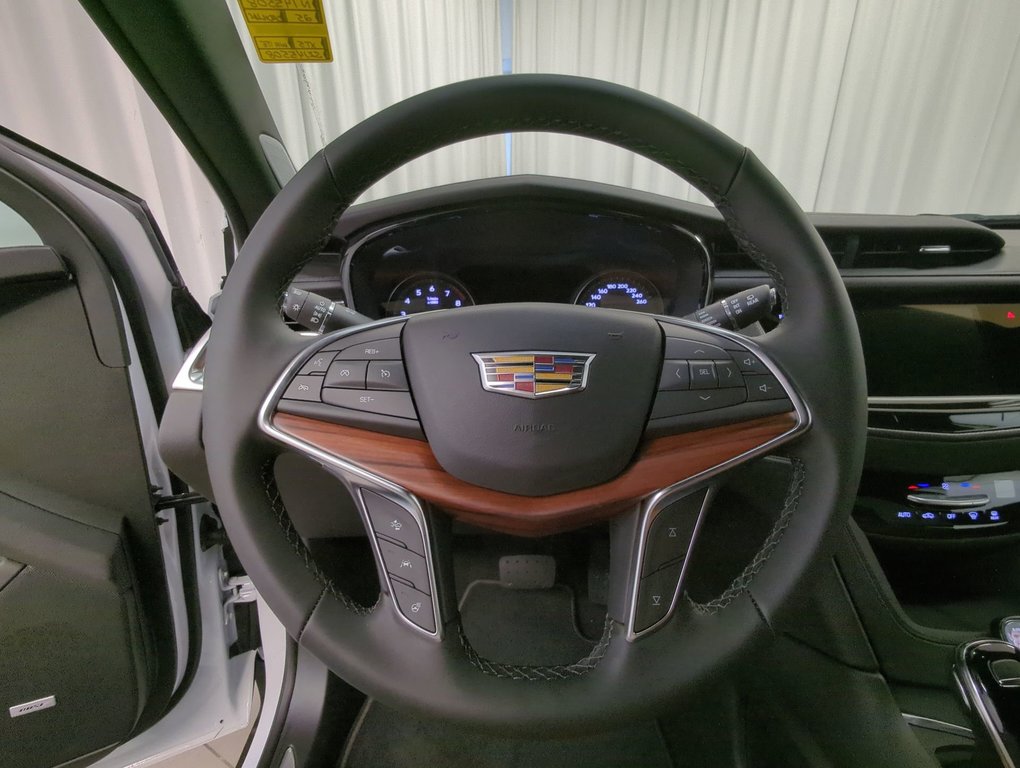 2025 Cadillac XT5 Premium Luxury in Dartmouth, Nova Scotia - 14 - w1024h768px