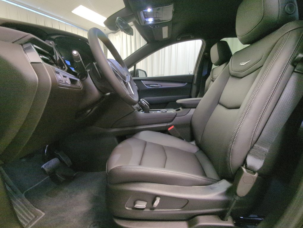 2025 Cadillac XT5 AWD Luxury in Dartmouth, Nova Scotia - 11 - w1024h768px