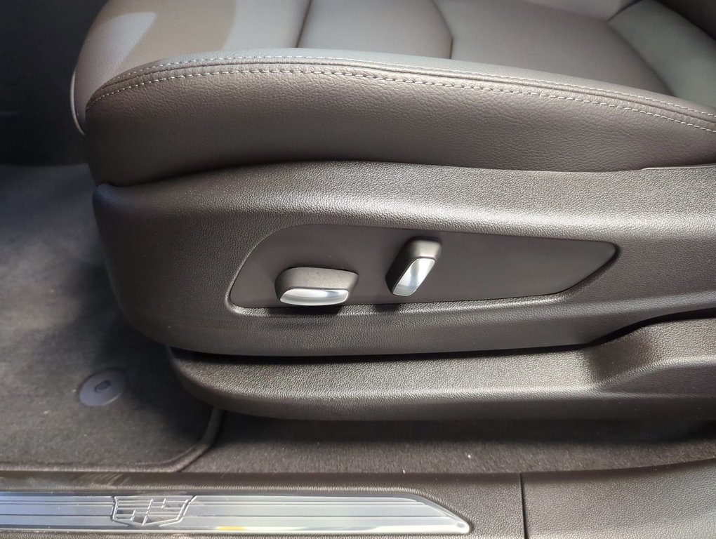 2025 Cadillac XT5 AWD Luxury in Dartmouth, Nova Scotia - 12 - w1024h768px