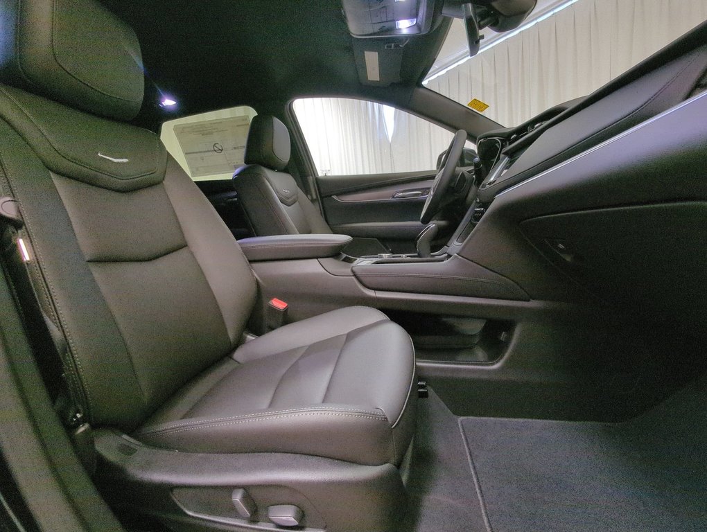 2025 Cadillac XT5 AWD Luxury in Dartmouth, Nova Scotia - 23 - w1024h768px