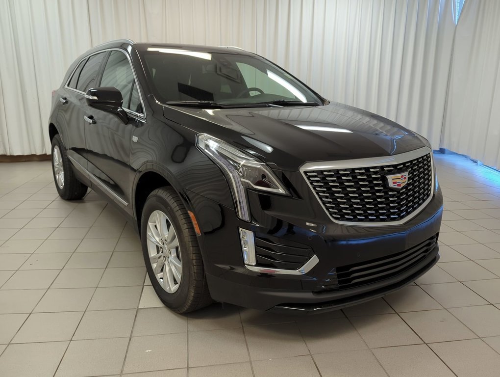 2025 Cadillac XT5 AWD Luxury in Dartmouth, Nova Scotia - 2 - w1024h768px