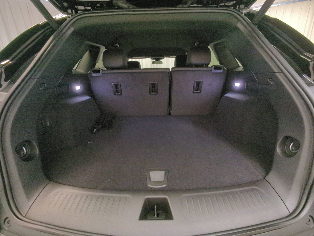 2025 Cadillac XT5 AWD Luxury in Dartmouth, Nova Scotia - 23 - w1024h768px