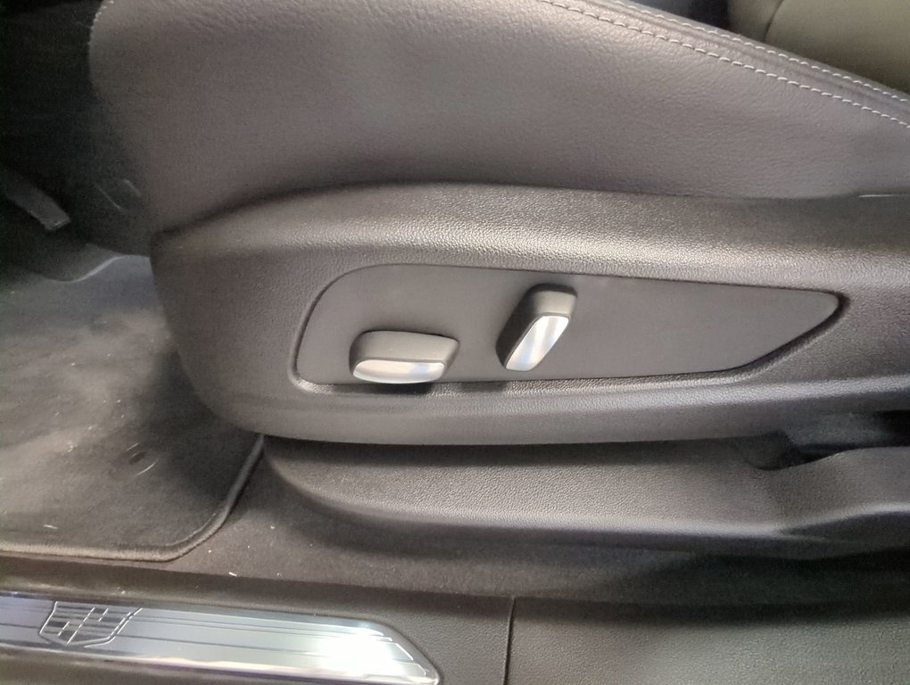 2025 Cadillac XT5 AWD Luxury in Dartmouth, Nova Scotia - 12 - w1024h768px