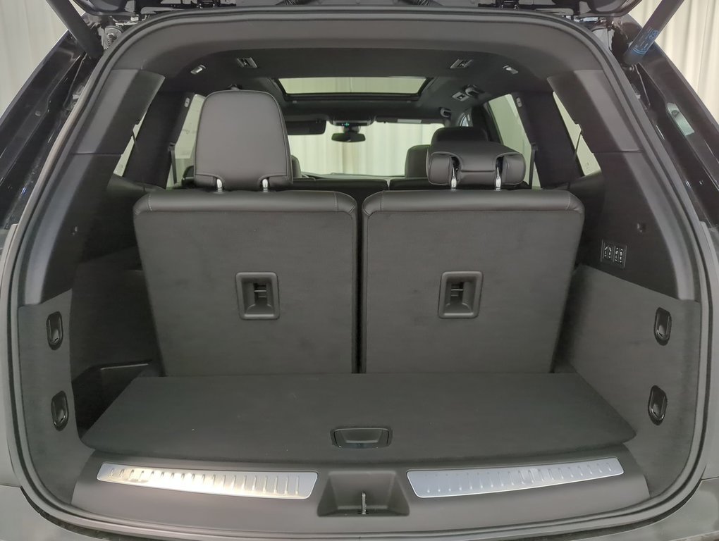 2025 Cadillac XT6 Premium Luxury in Dartmouth, Nova Scotia - 25 - w1024h768px
