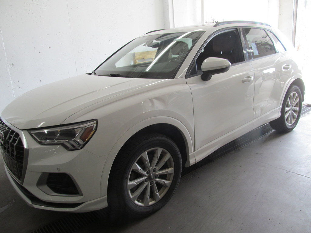 2020 Audi Q3 Komfort in Dartmouth, Nova Scotia - 2 - w1024h768px