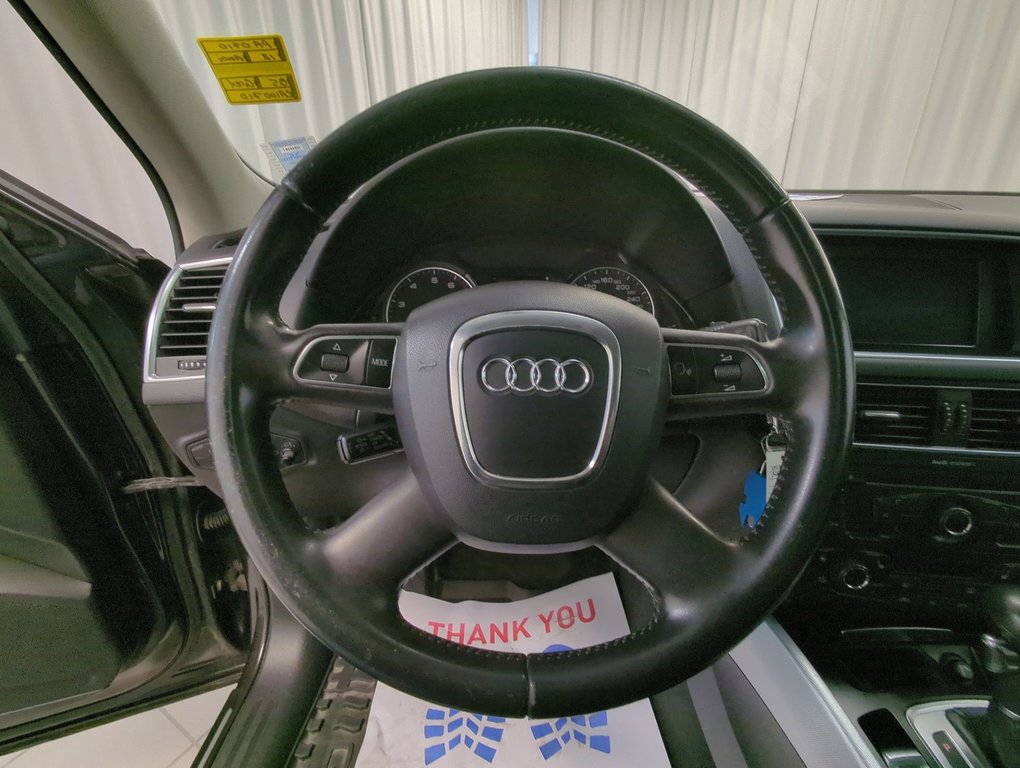 2012 Audi Q5 3.2L in Dartmouth, Nova Scotia - 14 - w1024h768px