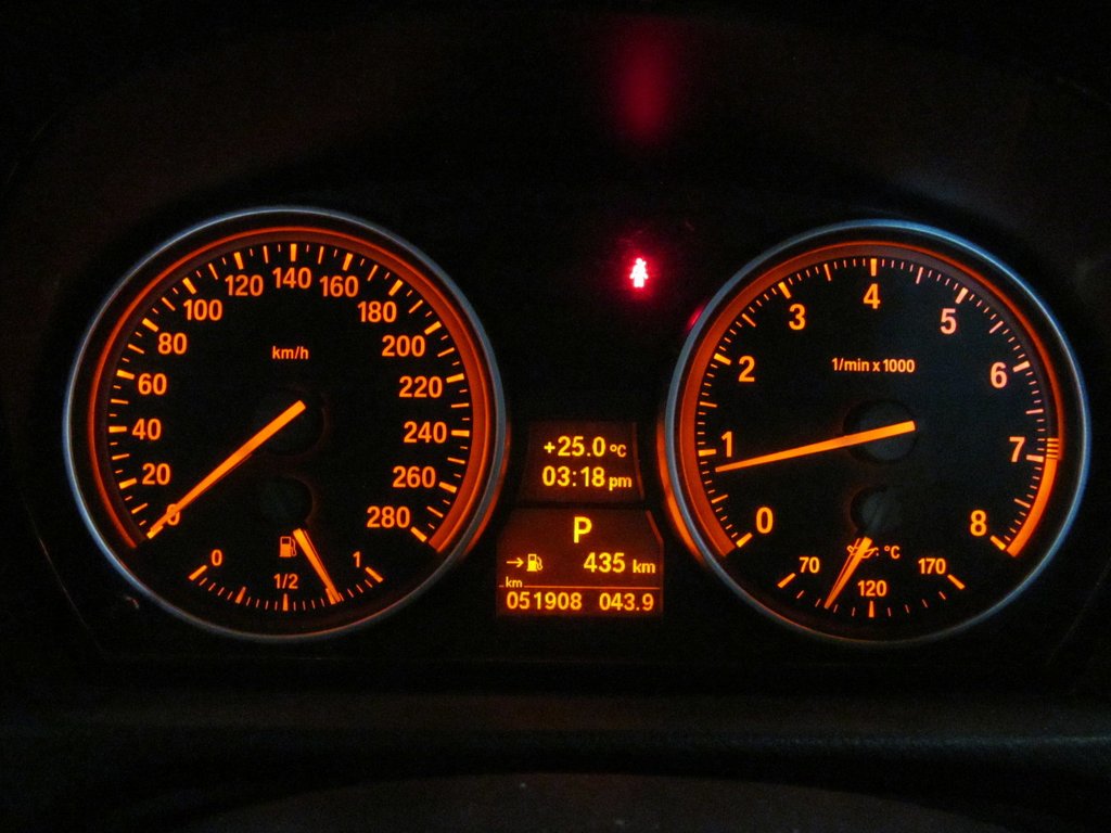 2011 BMW 3 Series 328i xDrive in Dartmouth, Nova Scotia - 5 - w1024h768px