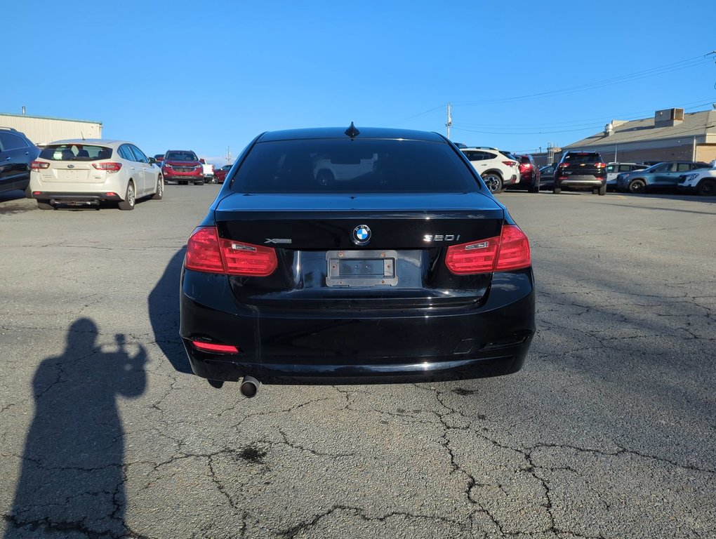 2013 BMW 3 Series 320i xDrive in Dartmouth, Nova Scotia - 7 - w1024h768px