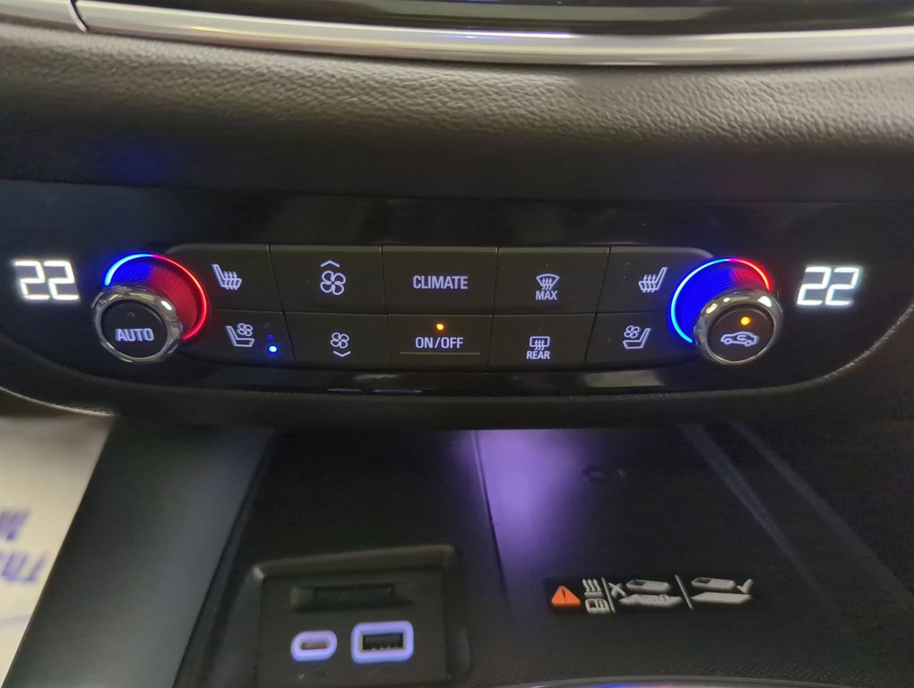 2023 Buick Enclave Premium in Dartmouth, Nova Scotia - 19 - w1024h768px