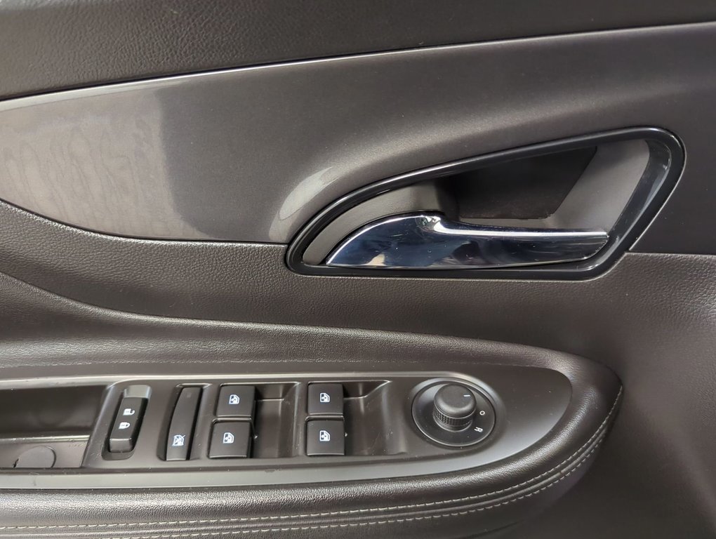 2018 Buick Encore Sport Touring in Dartmouth, Nova Scotia - 13 - w1024h768px