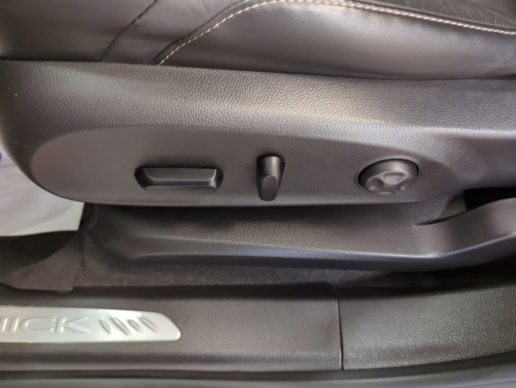 2017 Buick ENVISION Premium I in Dartmouth, Nova Scotia - 12 - w1024h768px
