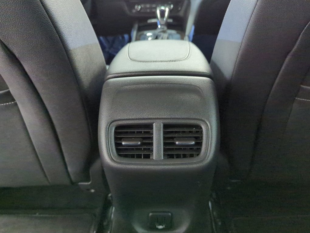 2018 Buick Regal Sportback Essence in Dartmouth, Nova Scotia - 20 - w1024h768px