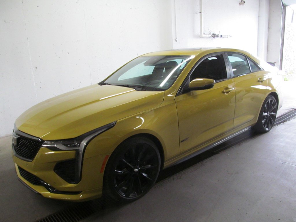 2024 Cadillac CT4-V BASE in Dartmouth, Nova Scotia - 2 - w1024h768px