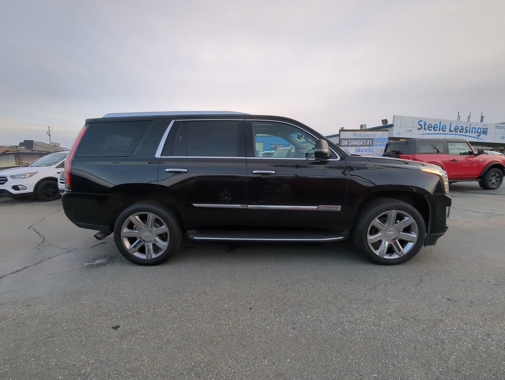 2017 Cadillac Escalade Premium Luxury in Dartmouth, Nova Scotia - 9 - w1024h768px