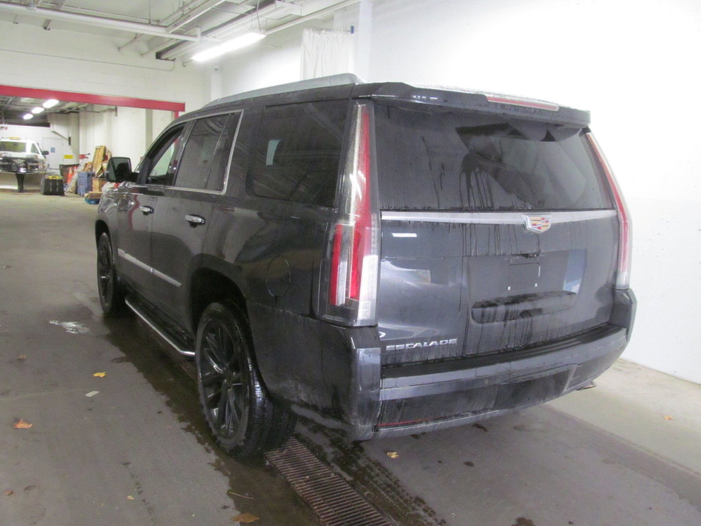 2017 Cadillac Escalade Premium Luxury in Dartmouth, Nova Scotia - 2 - w1024h768px