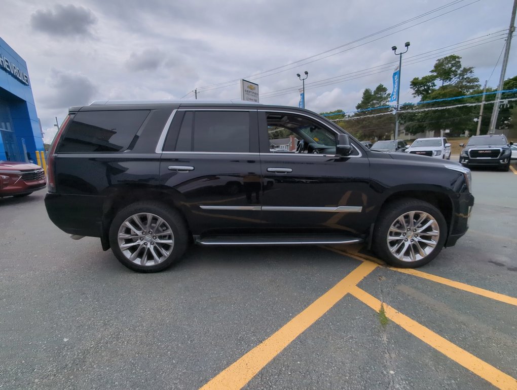 2019  Escalade Luxury *GM Certified* in Dartmouth, Nova Scotia - 9 - w1024h768px