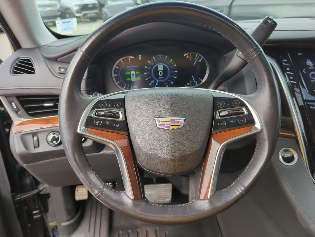 2019  Escalade Luxury *GM Certified* in Dartmouth, Nova Scotia - 14 - w1024h768px