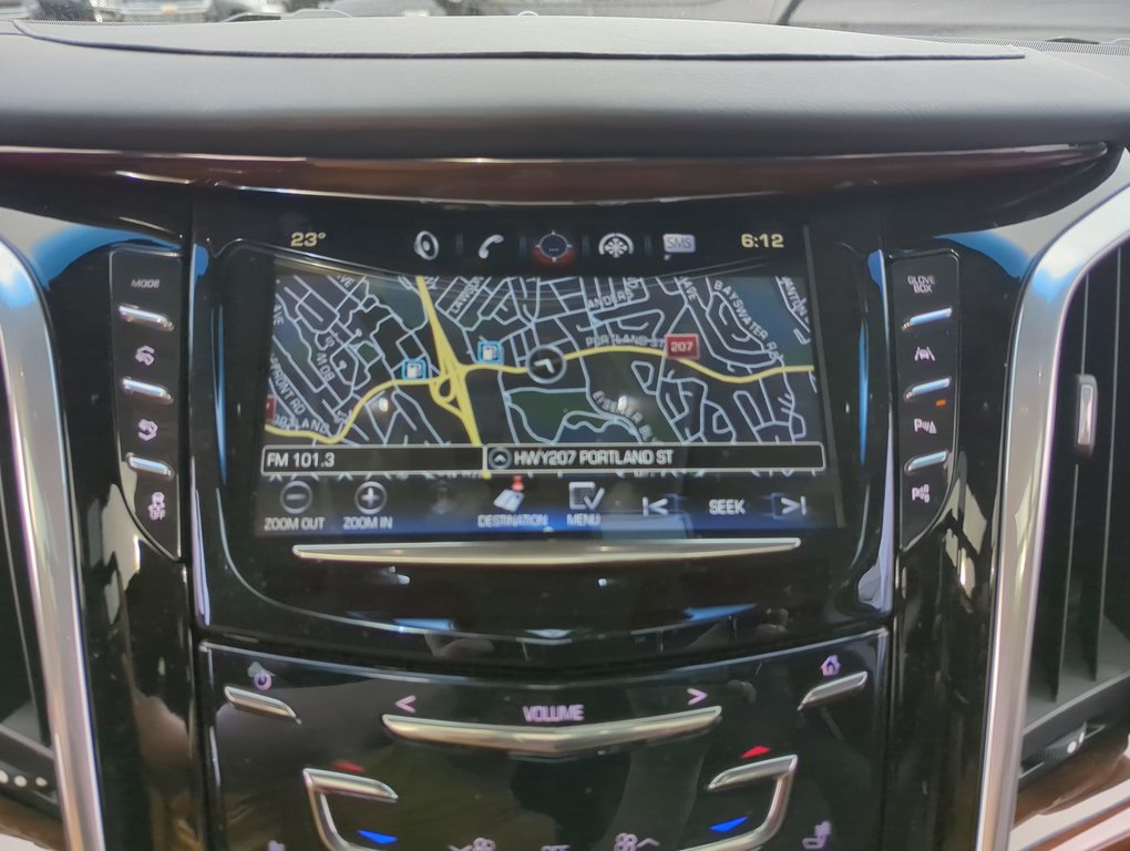 2019  Escalade Luxury *GM Certified* in Dartmouth, Nova Scotia - 18 - w1024h768px