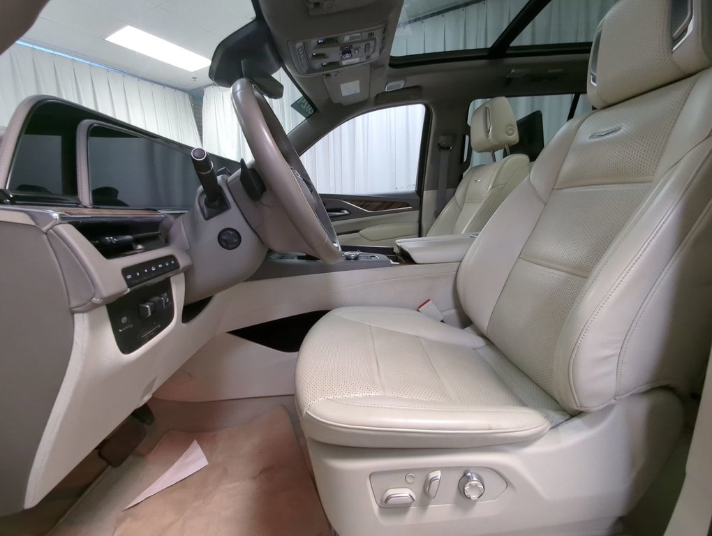 2024 Cadillac Escalade 4WD Sport Platinum in Dartmouth, Nova Scotia - 11 - w1024h768px