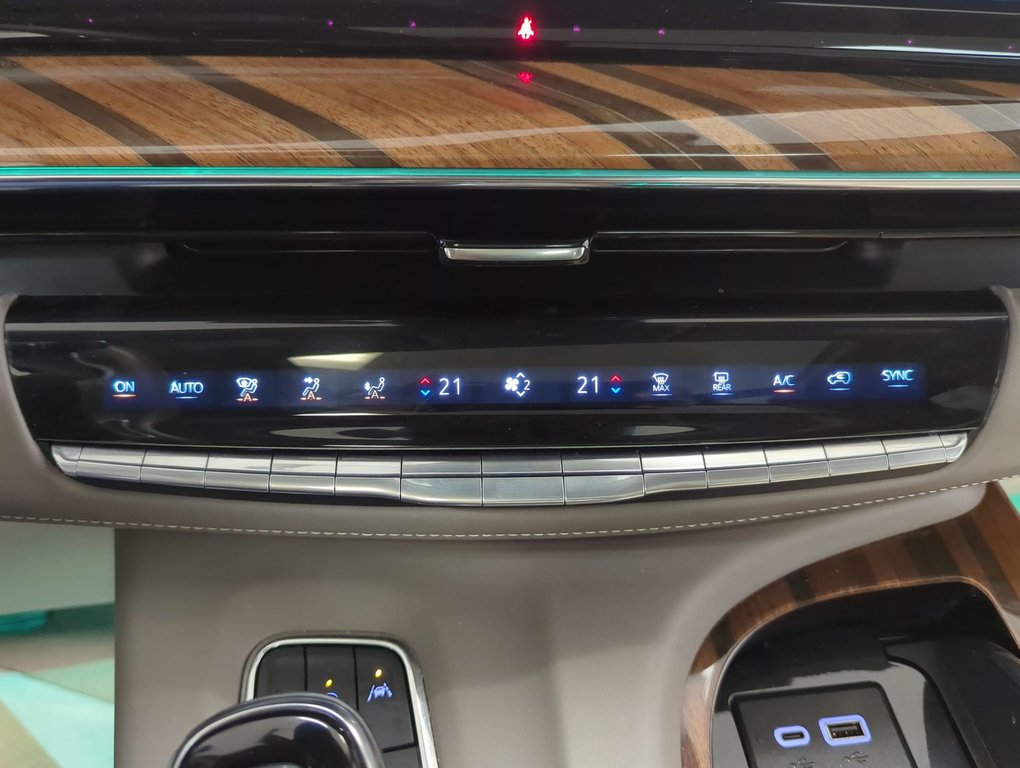 2024 Cadillac Escalade 4WD Sport Platinum in Dartmouth, Nova Scotia - 19 - w1024h768px