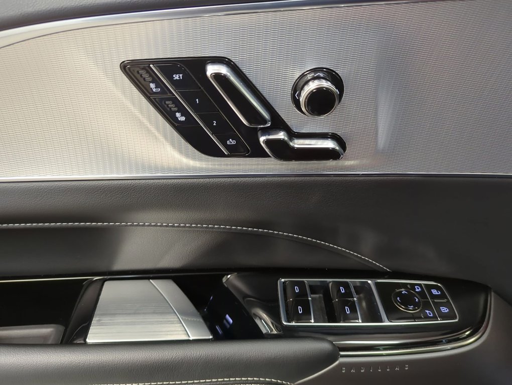 2024 Cadillac LYRIQ Tech in Dartmouth, Nova Scotia - 13 - w1024h768px
