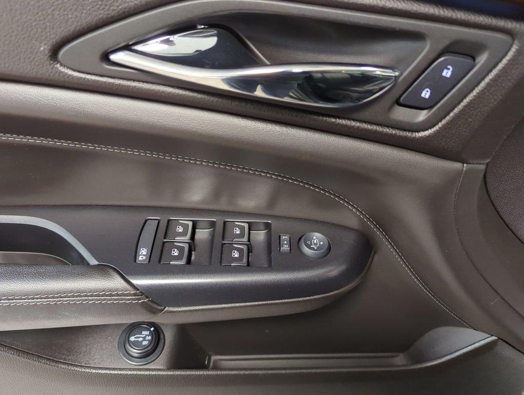 2014 Cadillac SRX Luxury in Dartmouth, Nova Scotia - 13 - w1024h768px