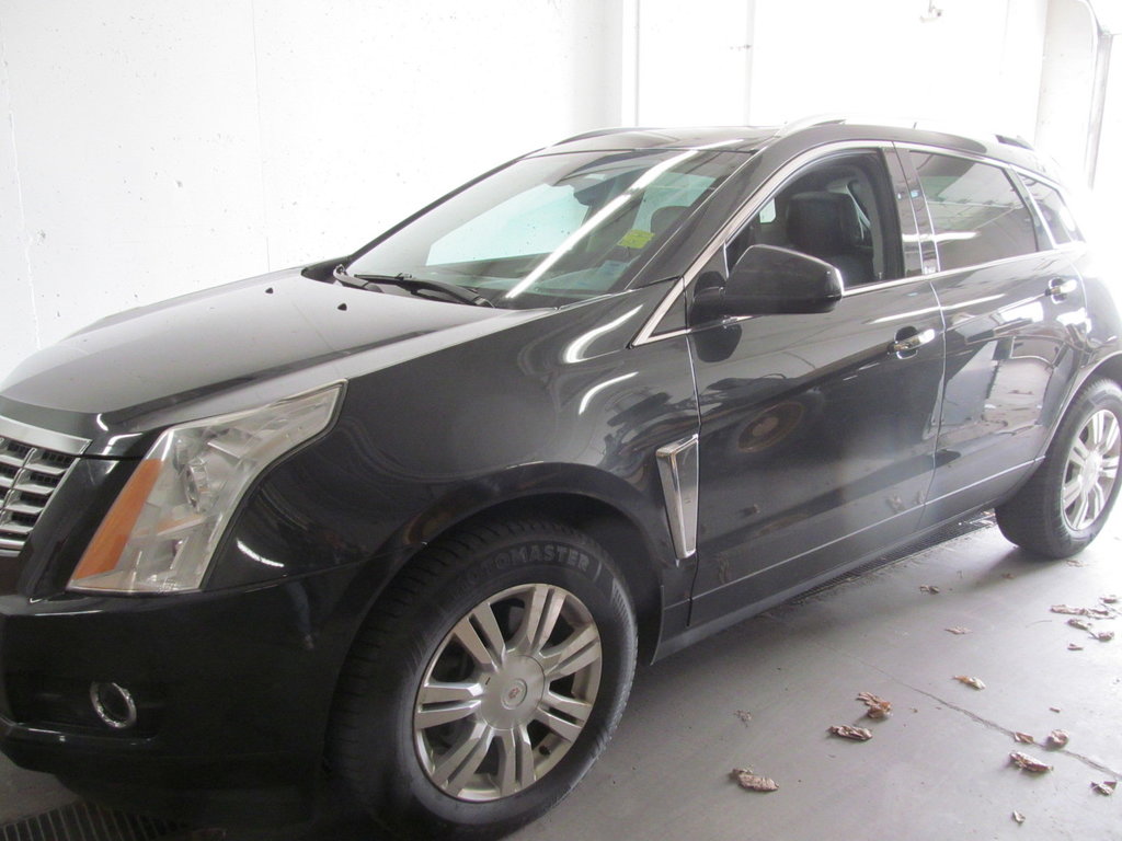 2014 Cadillac SRX Luxury in Dartmouth, Nova Scotia - 2 - w1024h768px