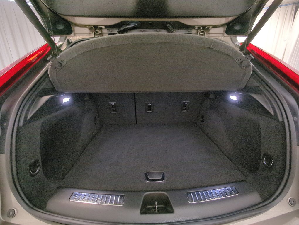 2020 Cadillac XT4 AWD Premium Luxury in Dartmouth, Nova Scotia - 22 - w1024h768px
