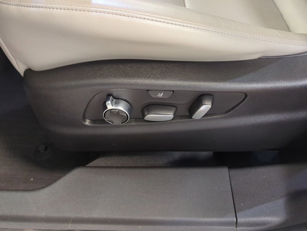 2021 Cadillac XT4 AWD Premium Luxury in Dartmouth, Nova Scotia - 12 - w1024h768px