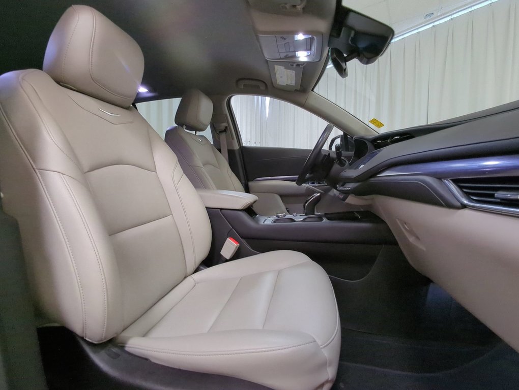 2023 Cadillac XT4 FWD Luxury in Dartmouth, Nova Scotia - 24 - w1024h768px