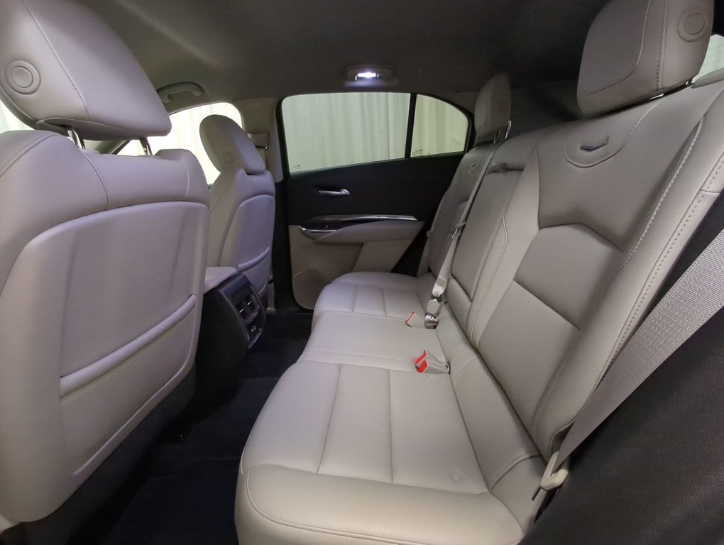 2023 Cadillac XT4 FWD Luxury in Dartmouth, Nova Scotia - 22 - w1024h768px