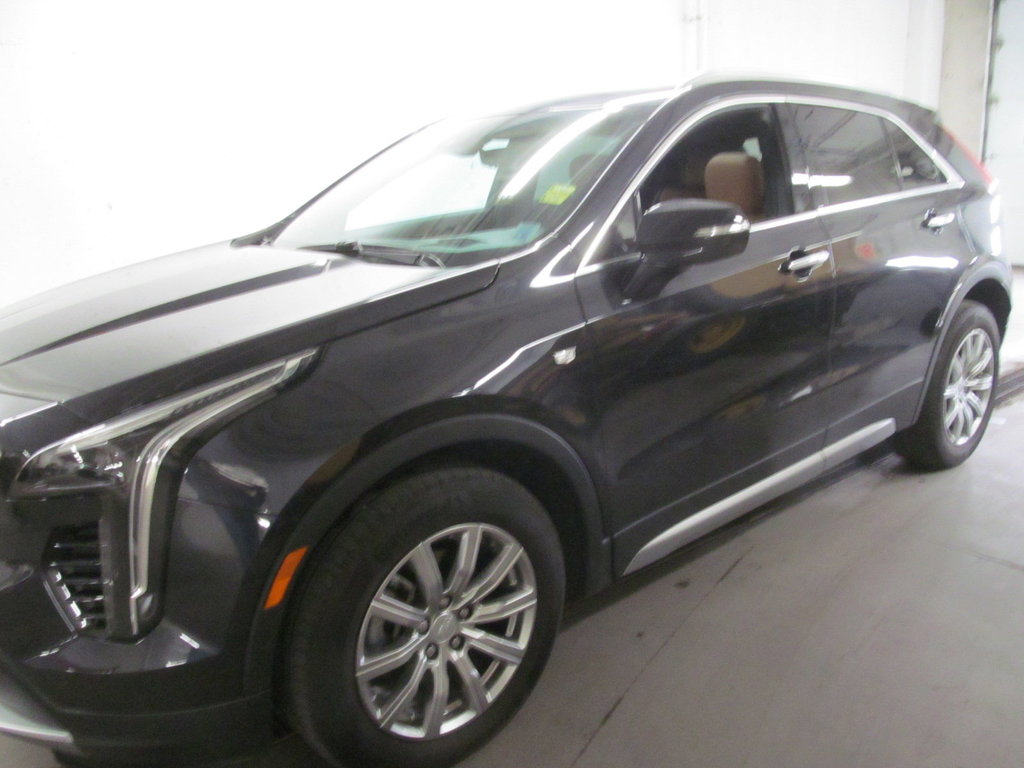 2023 Cadillac XT4 AWD Premium Luxury in Dartmouth, Nova Scotia - 2 - w1024h768px