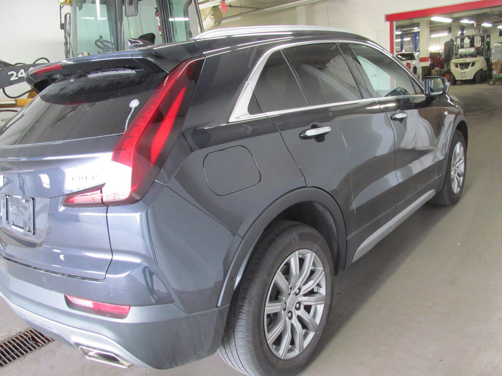2023 Cadillac XT4 AWD Premium Luxury in Dartmouth, Nova Scotia - 4 - w1024h768px