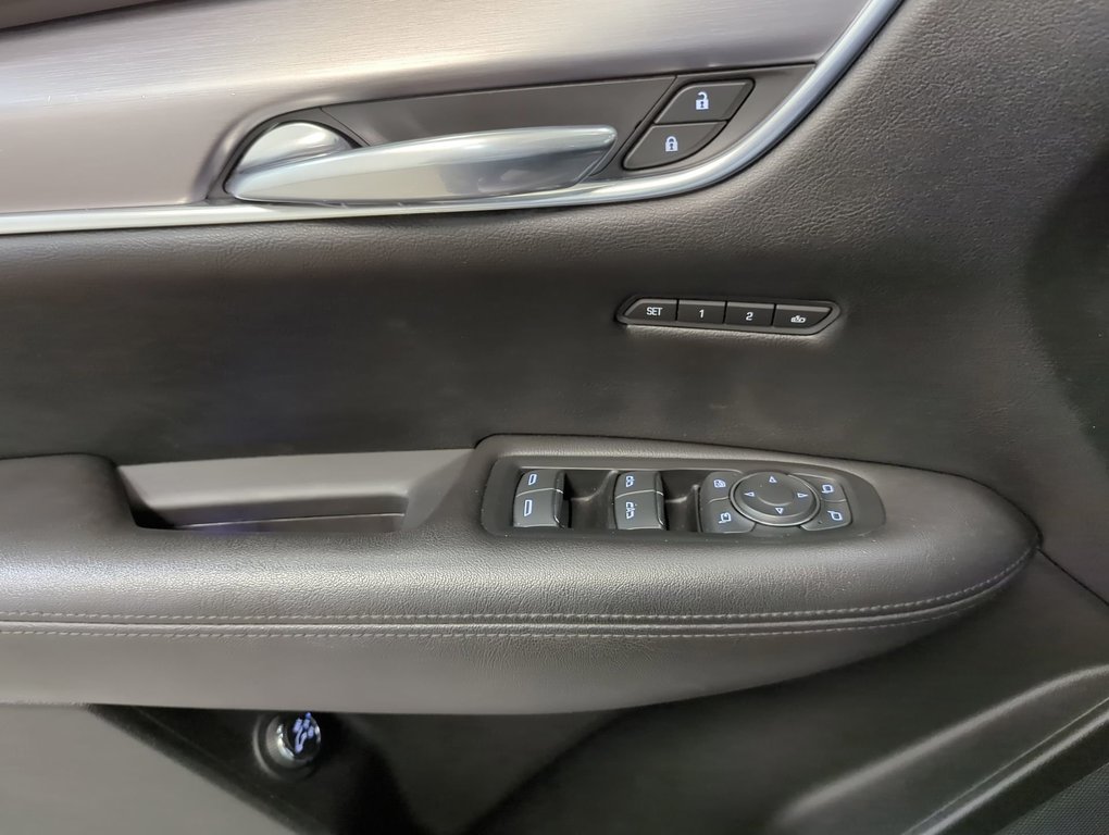 2019 Cadillac XT5 Luxury AWD in Dartmouth, Nova Scotia - 13 - w1024h768px