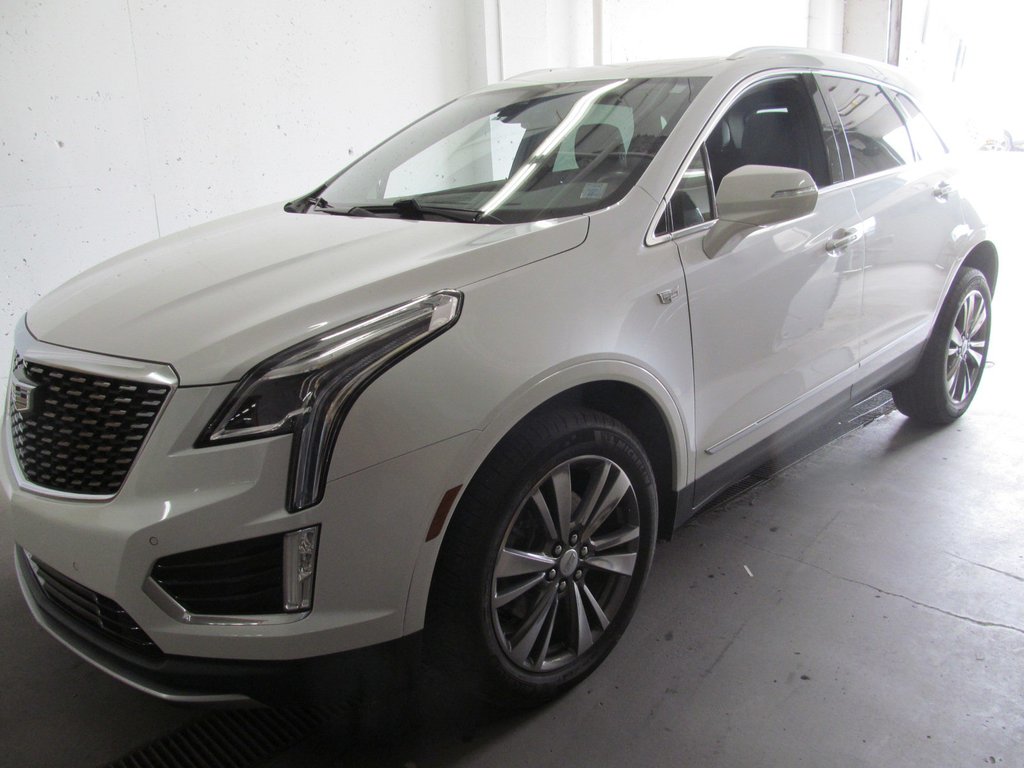 2021 Cadillac XT5 AWD Premium Luxury in Dartmouth, Nova Scotia - 2 - w1024h768px