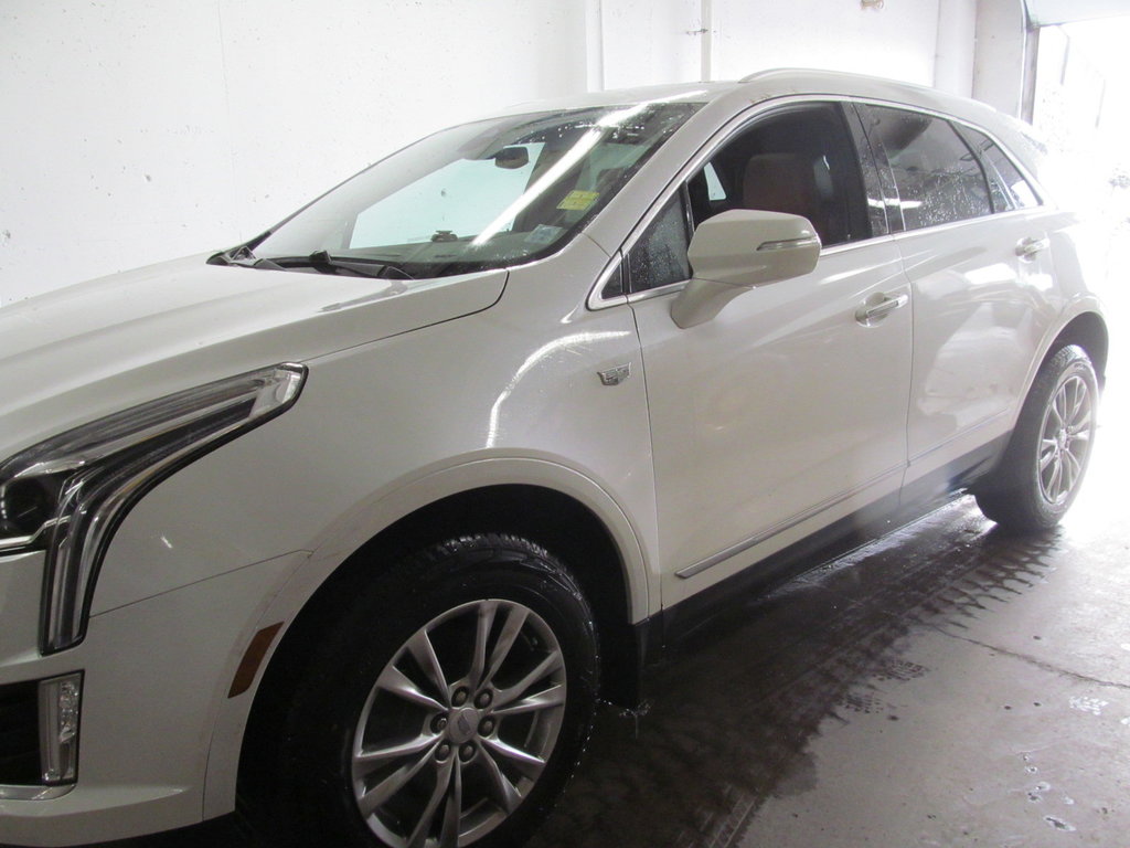 2022 Cadillac XT5 AWD Premium Luxury in Dartmouth, Nova Scotia - 2 - w1024h768px