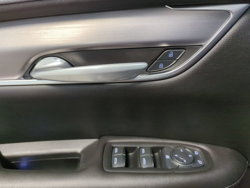 2024 Cadillac XT5 AWD Luxury in Dartmouth, Nova Scotia - 13 - w1024h768px