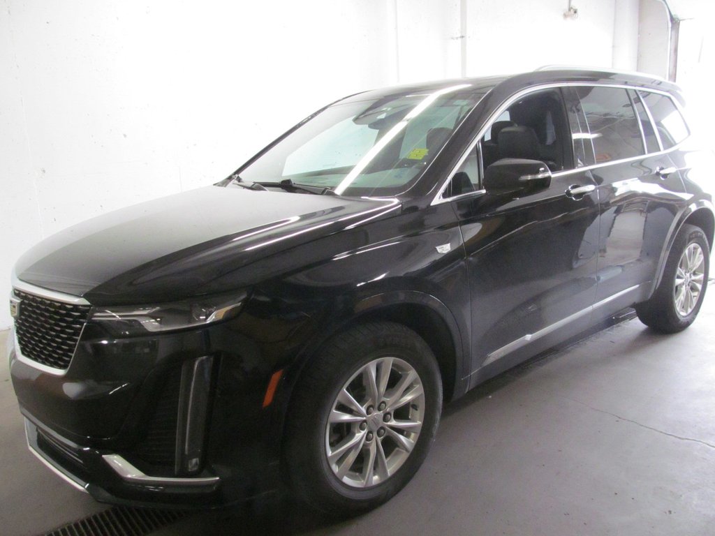 2023 Cadillac XT6 AWD Luxury in Dartmouth, Nova Scotia - 2 - w1024h768px