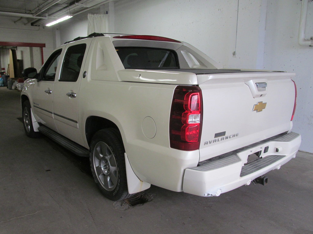 2013  Avalanche LTZ in Dartmouth, Nova Scotia - 2 - w1024h768px