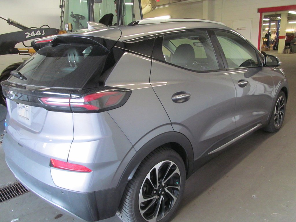 2022 Chevrolet Bolt EUV Premier in Dartmouth, Nova Scotia - 4 - w1024h768px